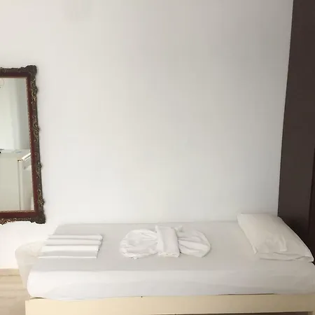 Zinas Pansion Konukevi 2*