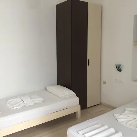 Konukevi Zinas Pansion 2*